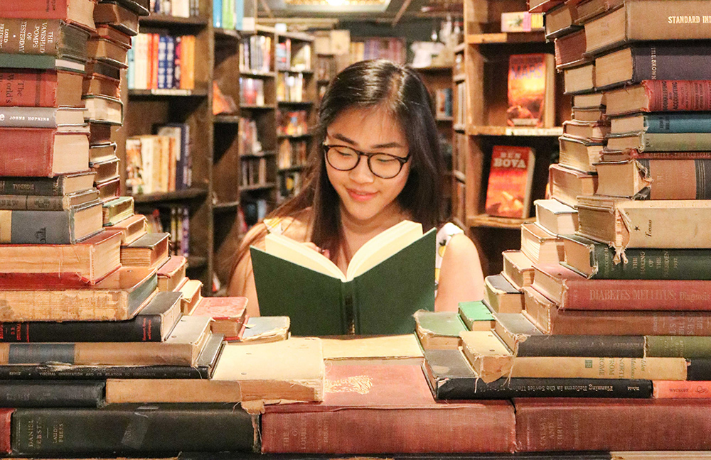 Science books like Your adventures at CERN are a fun way to learn about science